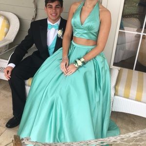 👗👗SALE👗👗 Sherri Hill two piece prom dress